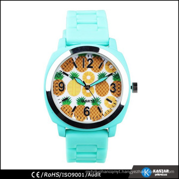 2015 new arrival watch geneva watch attractive color